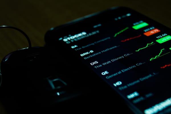Salary vs Equity: How to Decide What’s Right For You stock options vs salary